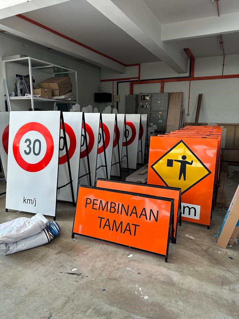 Specialist Manufacturing Safety Signage Product in Johor Bahru (JB)